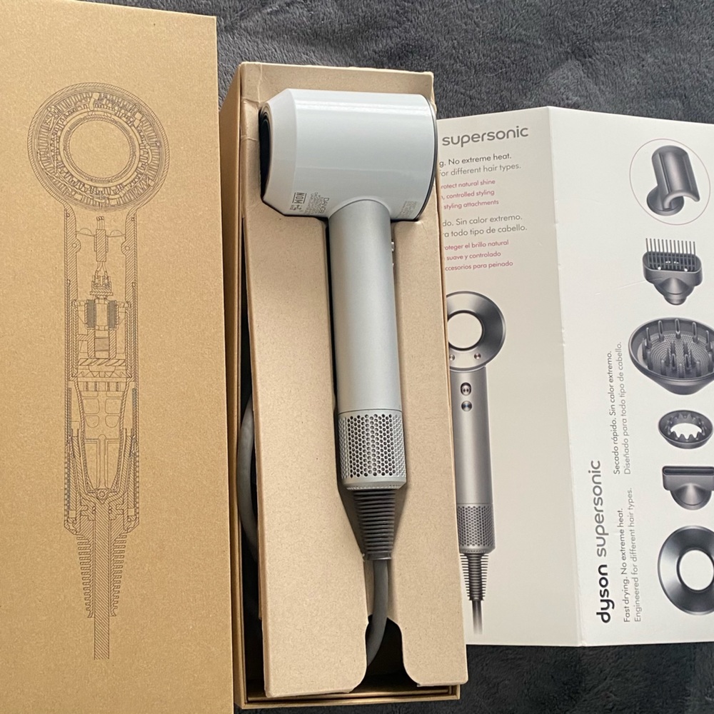 BRAND NEW DAYSON SUPERSONIC!